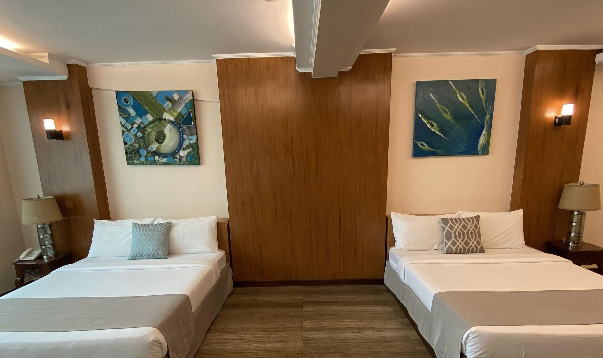The Lakeview Suites Tagaytay City Buitenkant foto