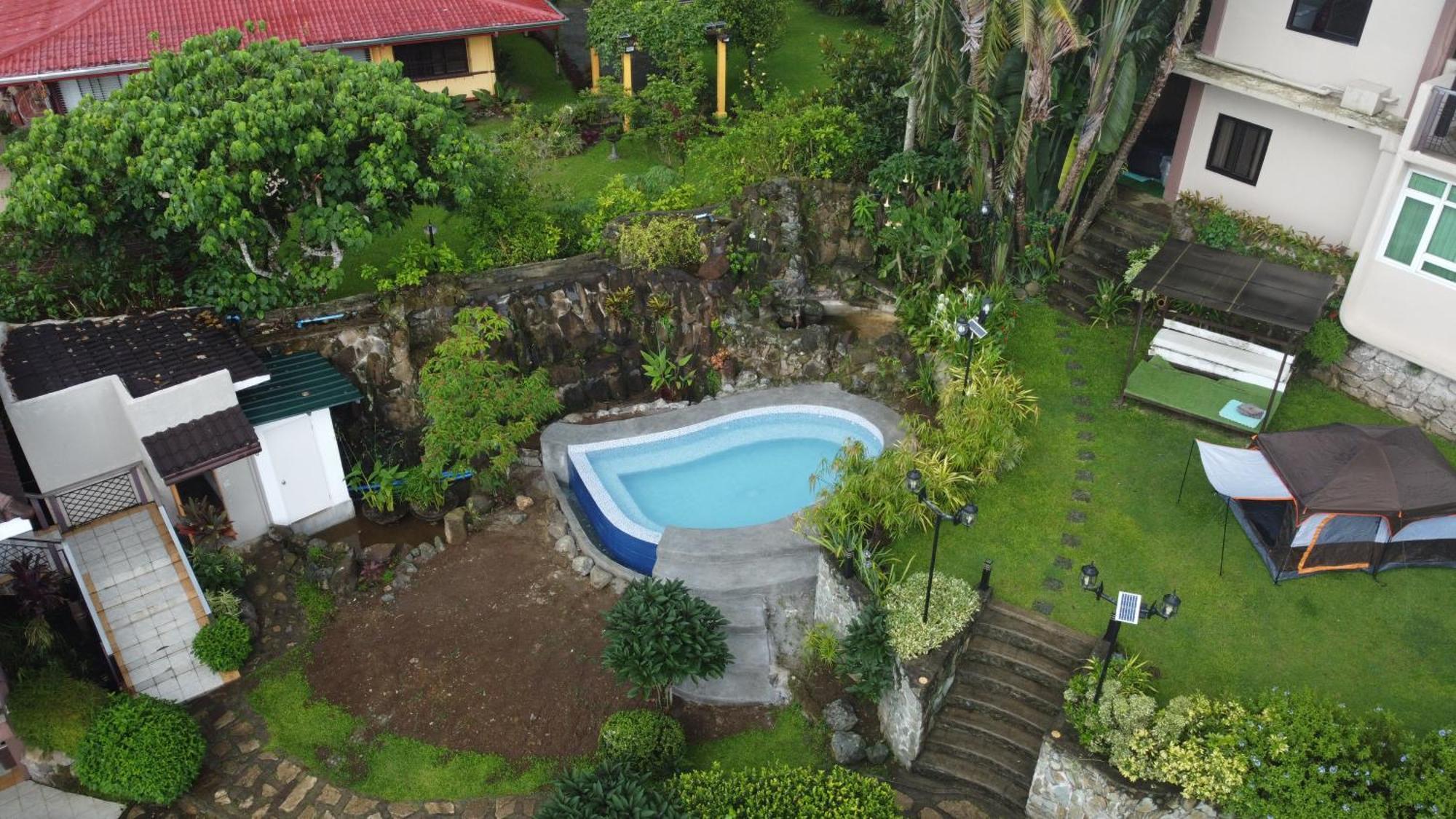 The Lakeview Suites Tagaytay City Buitenkant foto