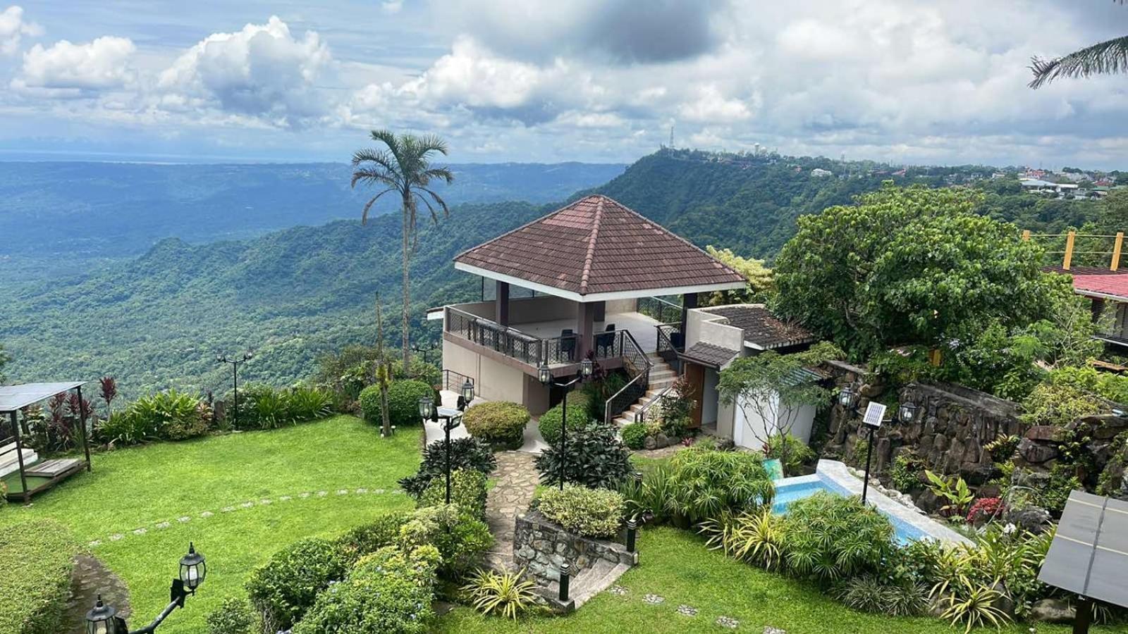 The Lakeview Suites Tagaytay City Buitenkant foto